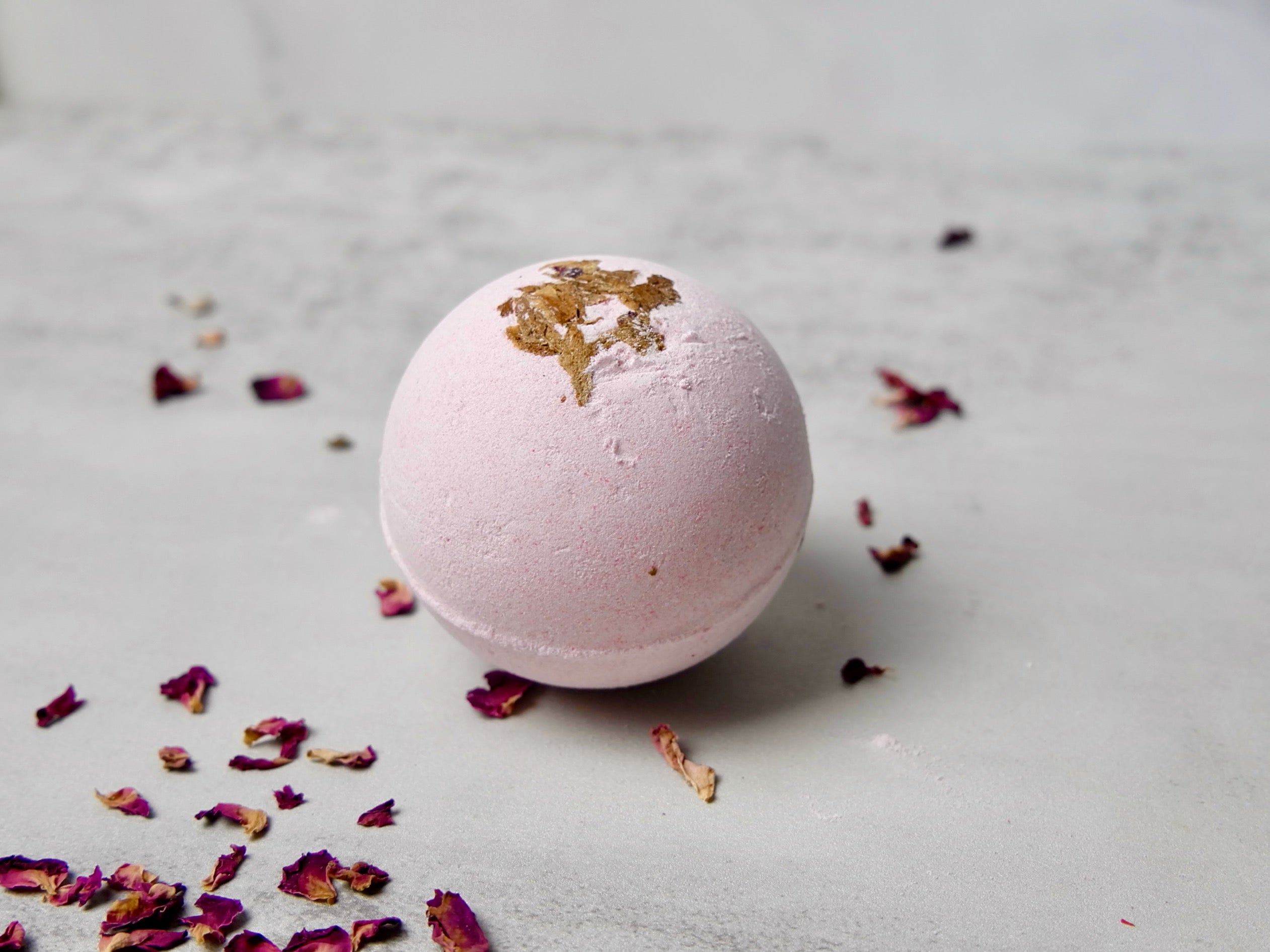 Rose Geranium Bath Bomb 3oz